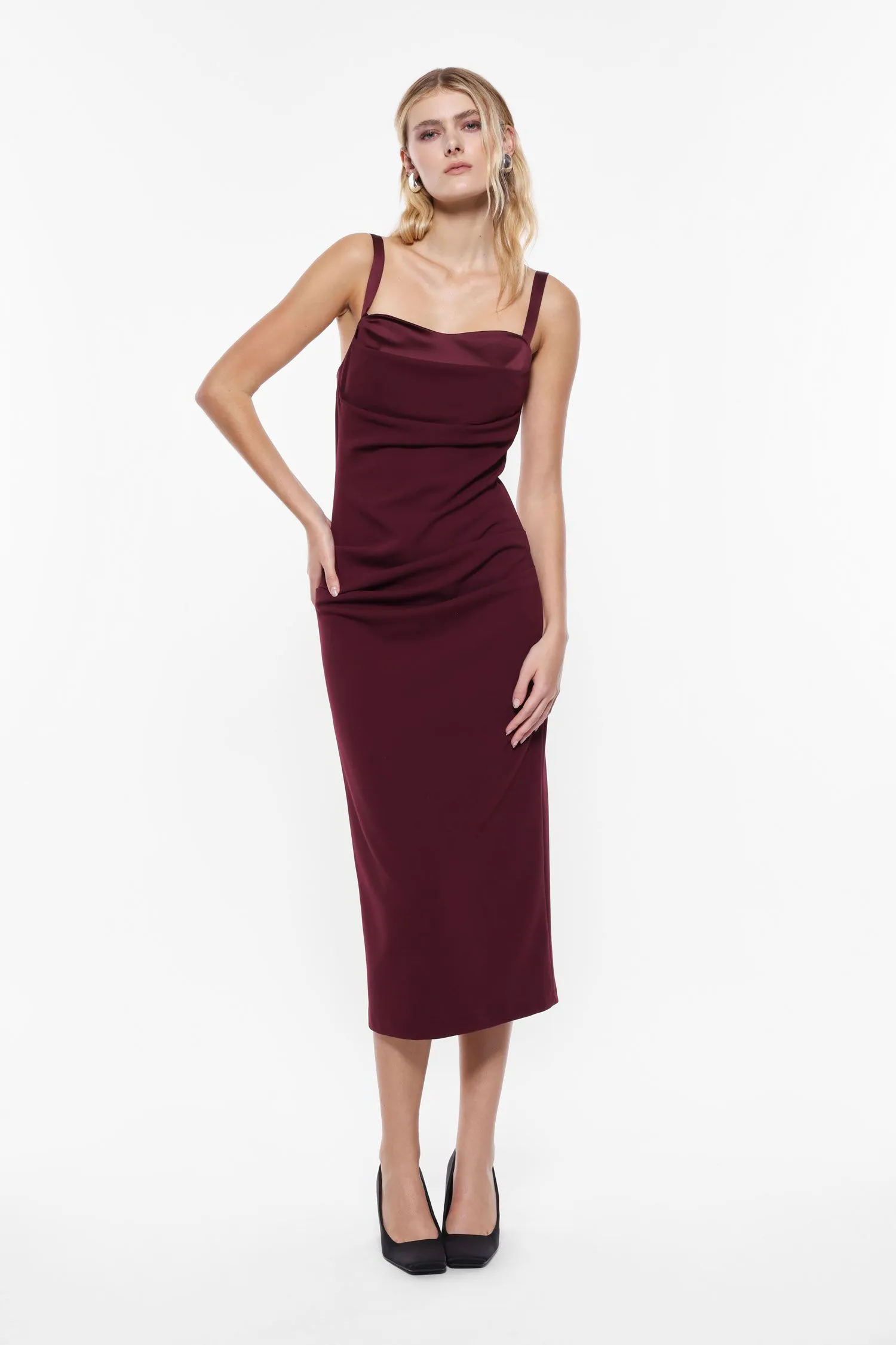   Abito midi con scollo a cuore     