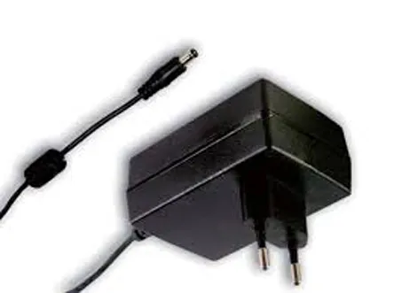 Adattatore AC/DC Adattatore ca/cc MEAN WELL 12V cc, 1.5A, spina Tipo C