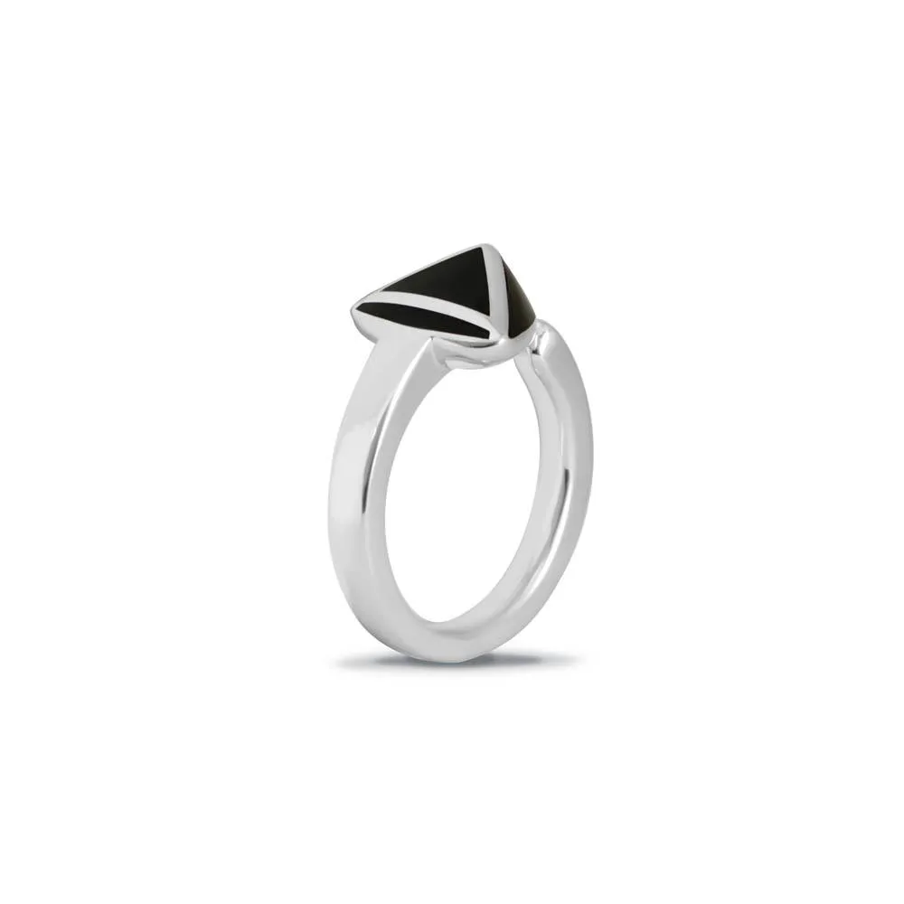 Anello con smalto nero