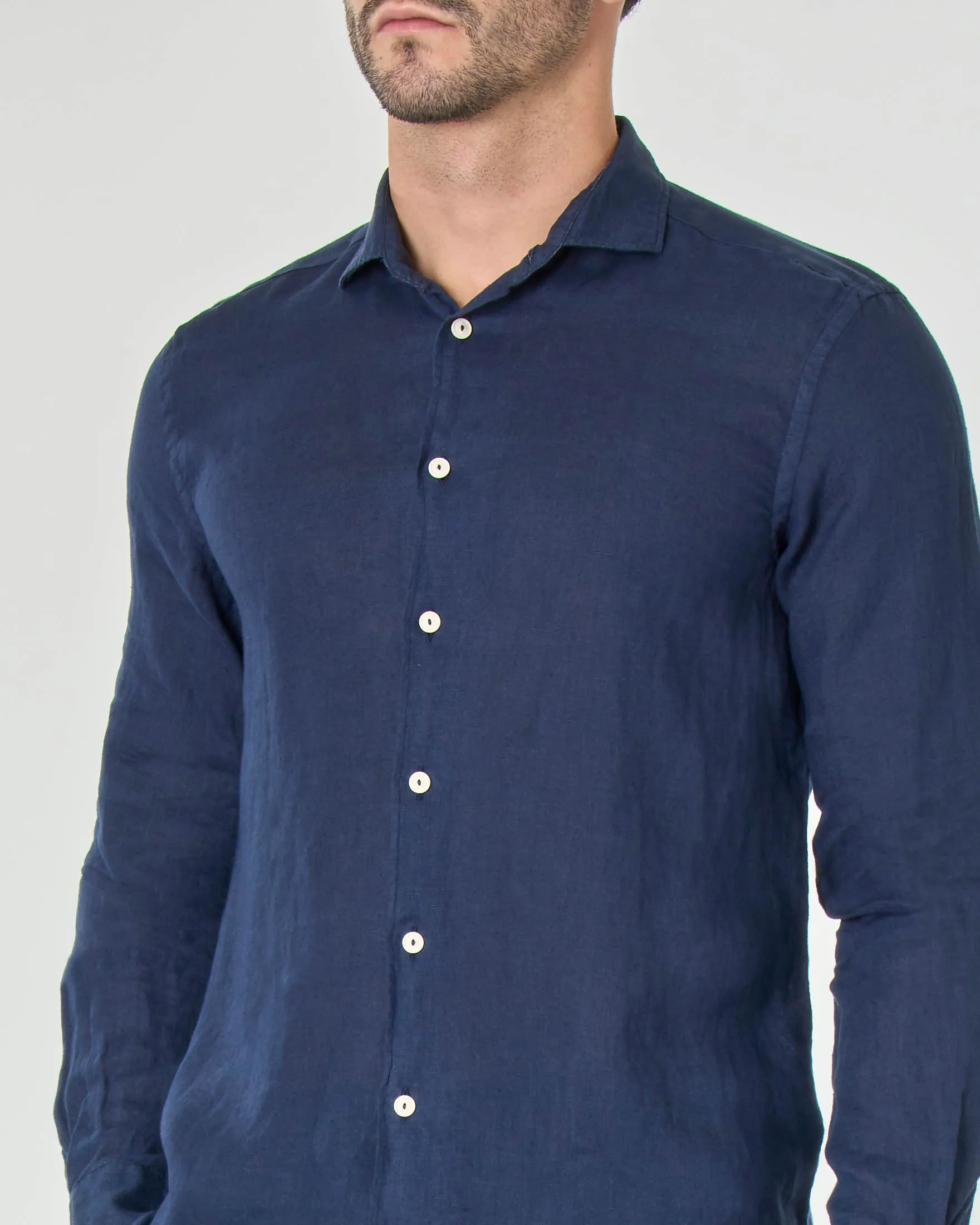 Camicia blu in puro lino con collo alla francese