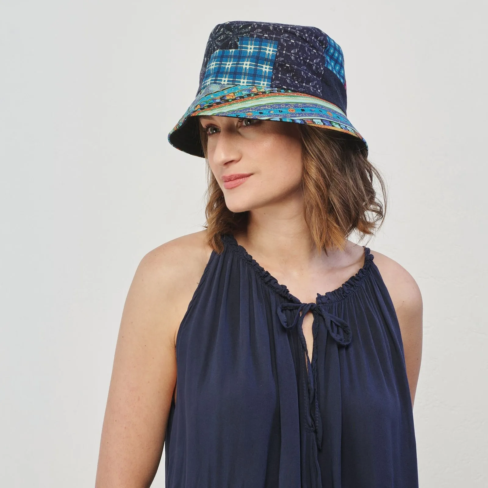 Cappello estivo blu patchwork
