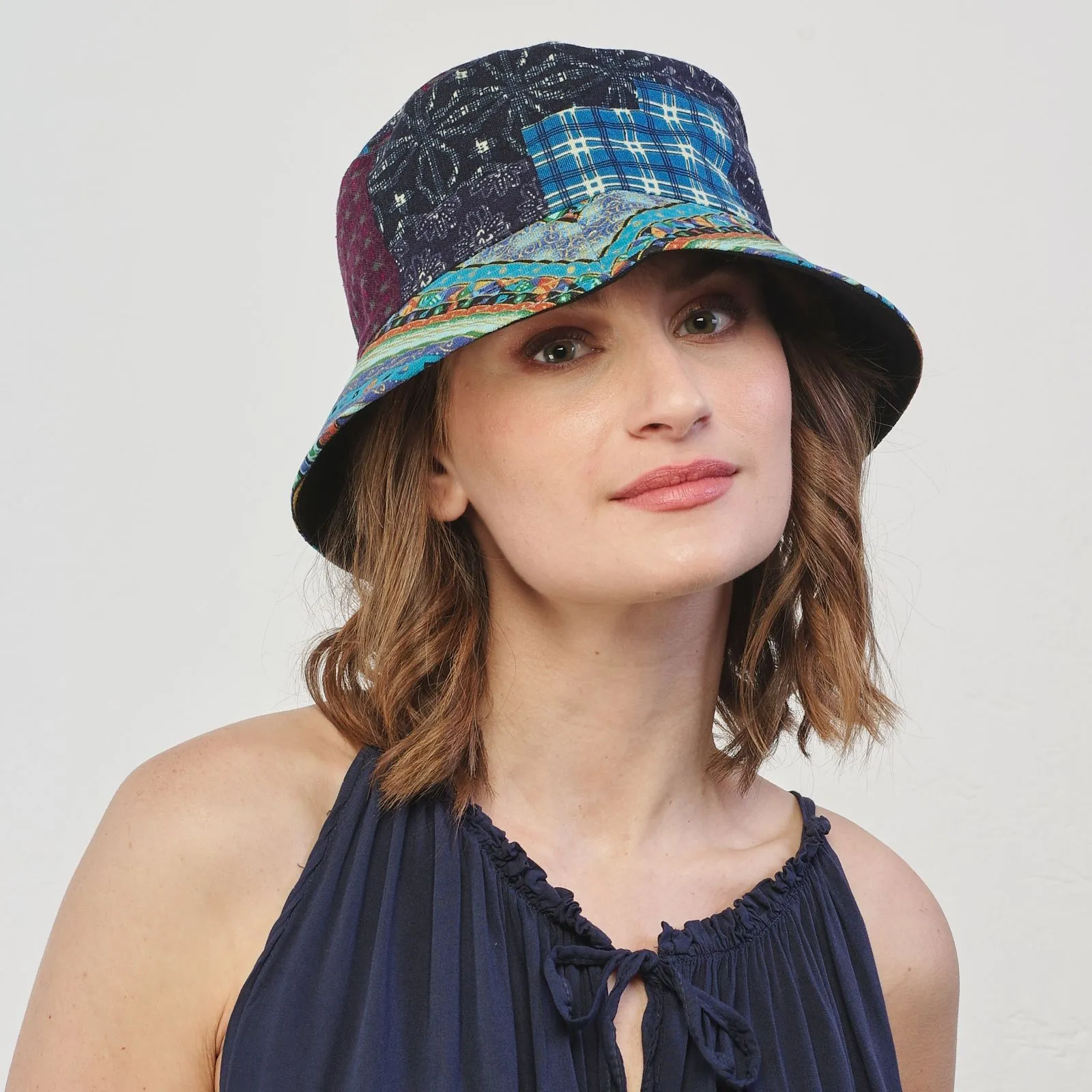 Cappello estivo blu patchwork