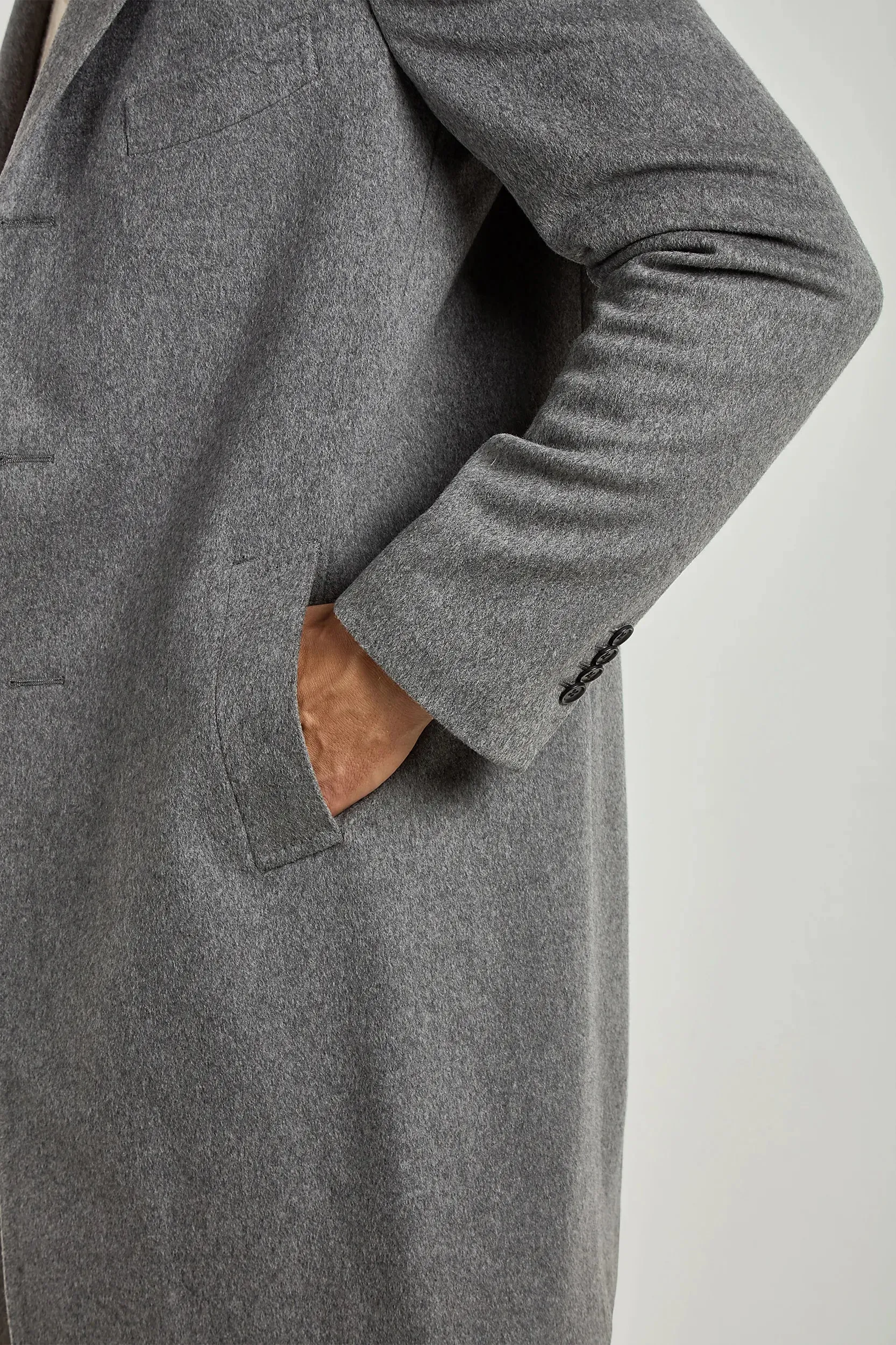 Cappotto grigio in lana Loro Piana – Made in Italy    