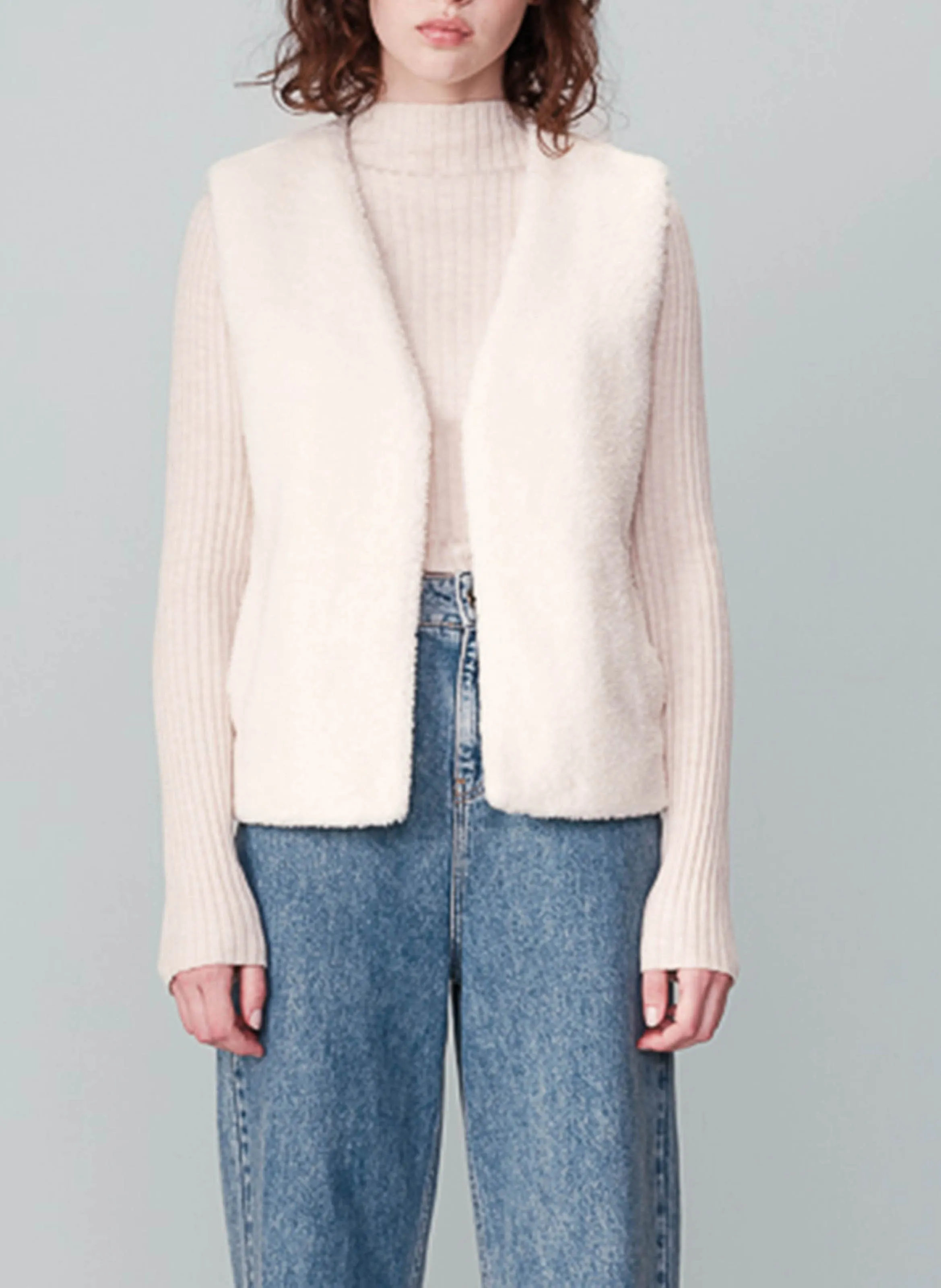  GRACE ET MILA   NIU - Giacca corta senza maniche effetto shearling | Beige