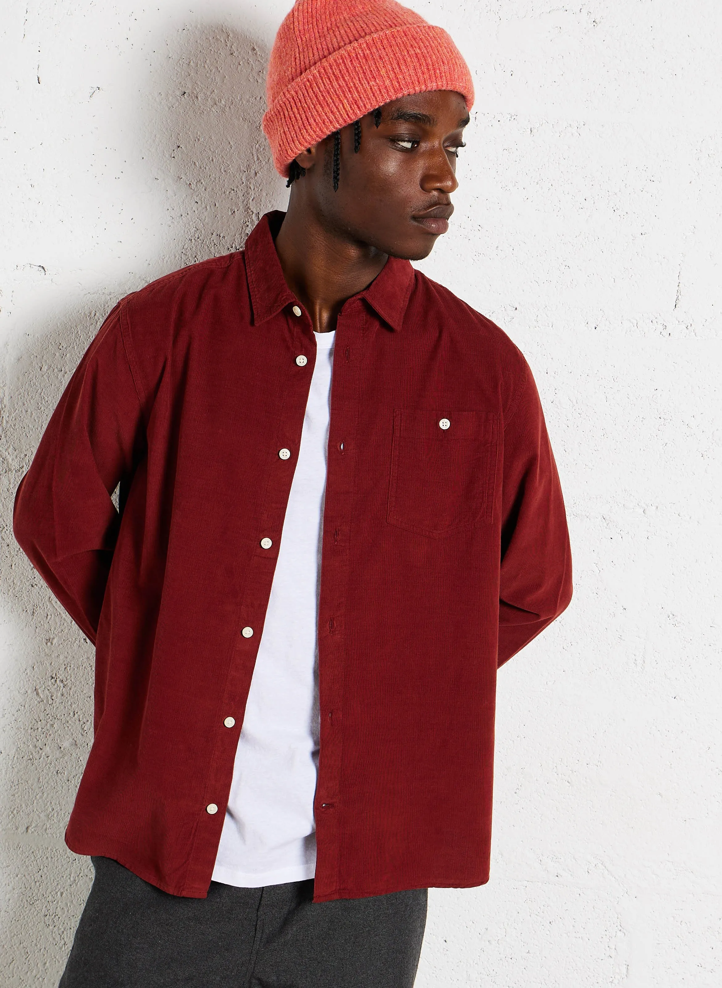  KNOWLEDGE COTTON APPAREL   Camicia con colletto classico in velluto a coste in cotone biologico | Rosso