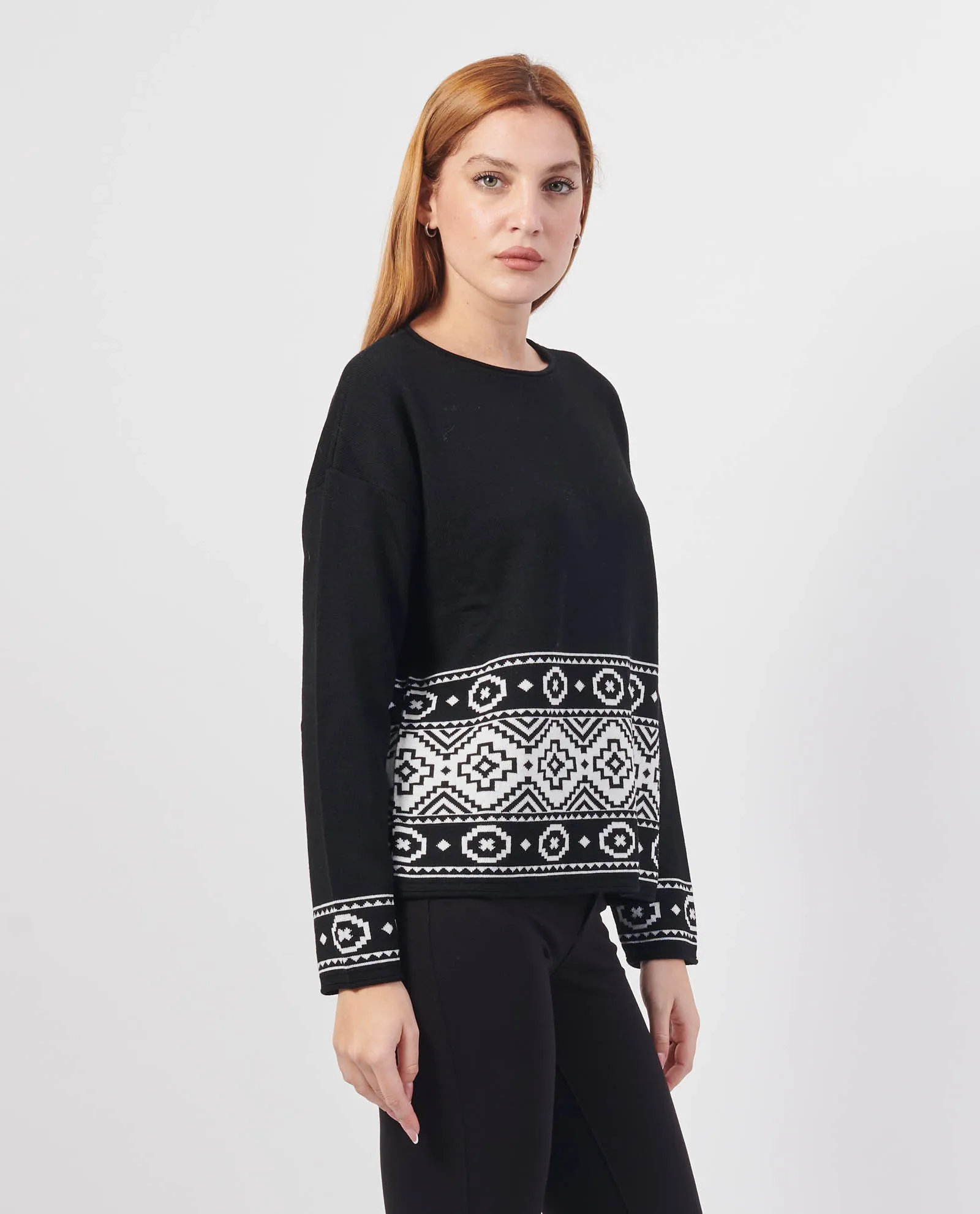 LOVELY      Maglione donna Lovely girocollo con ricamo