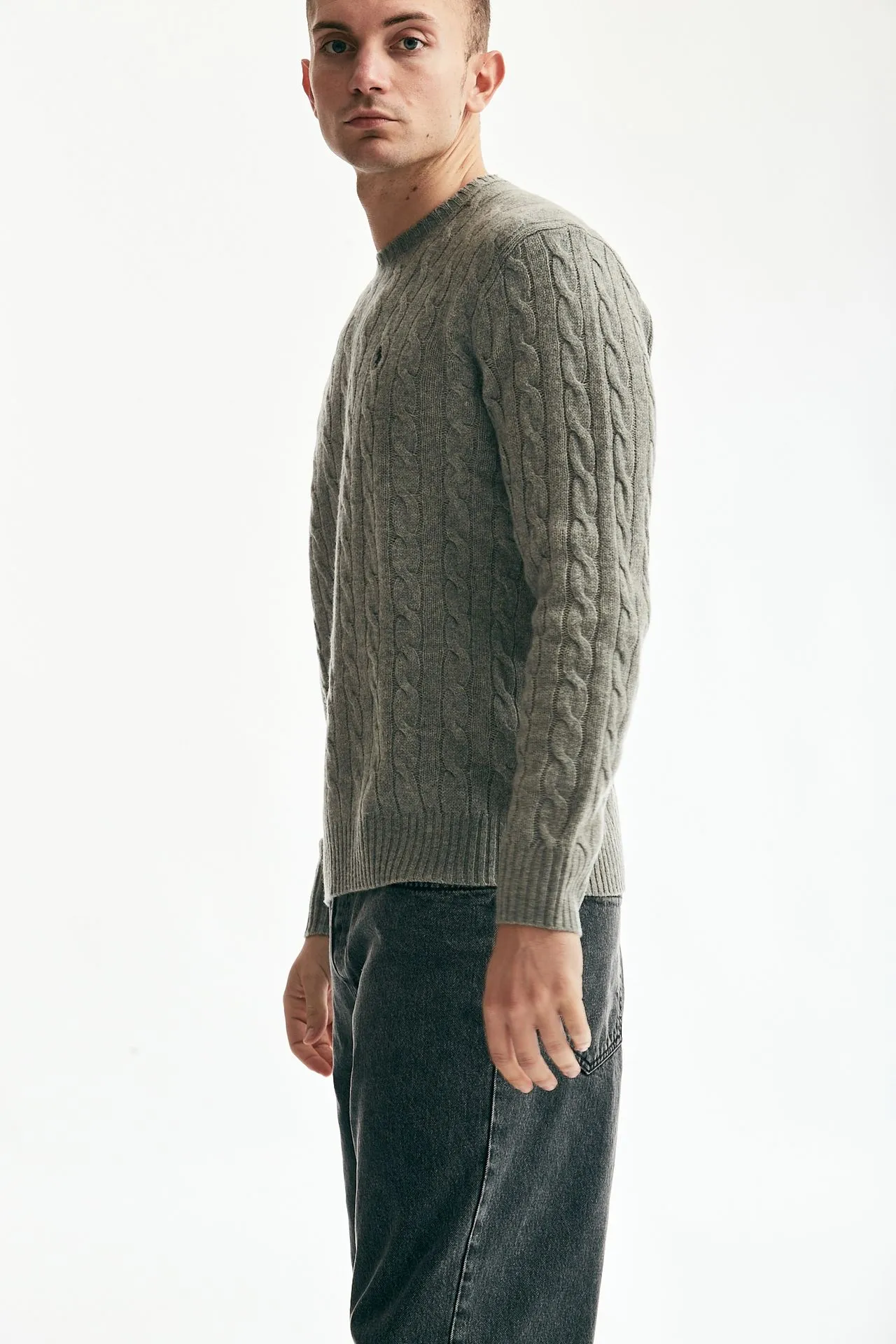 Maglia lana/cashmere a trecce grigio 