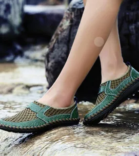Nuovi uomini estivi Scarpe casual Scarpe traspiranti Mocassini da uomo Sandali morbidi Sandali fatti a mano Scarpe da guida masc