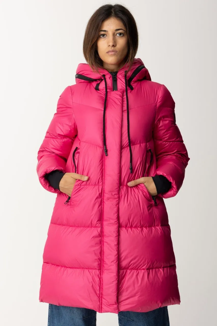 Piumino con dettagli a contrasto Fuxia