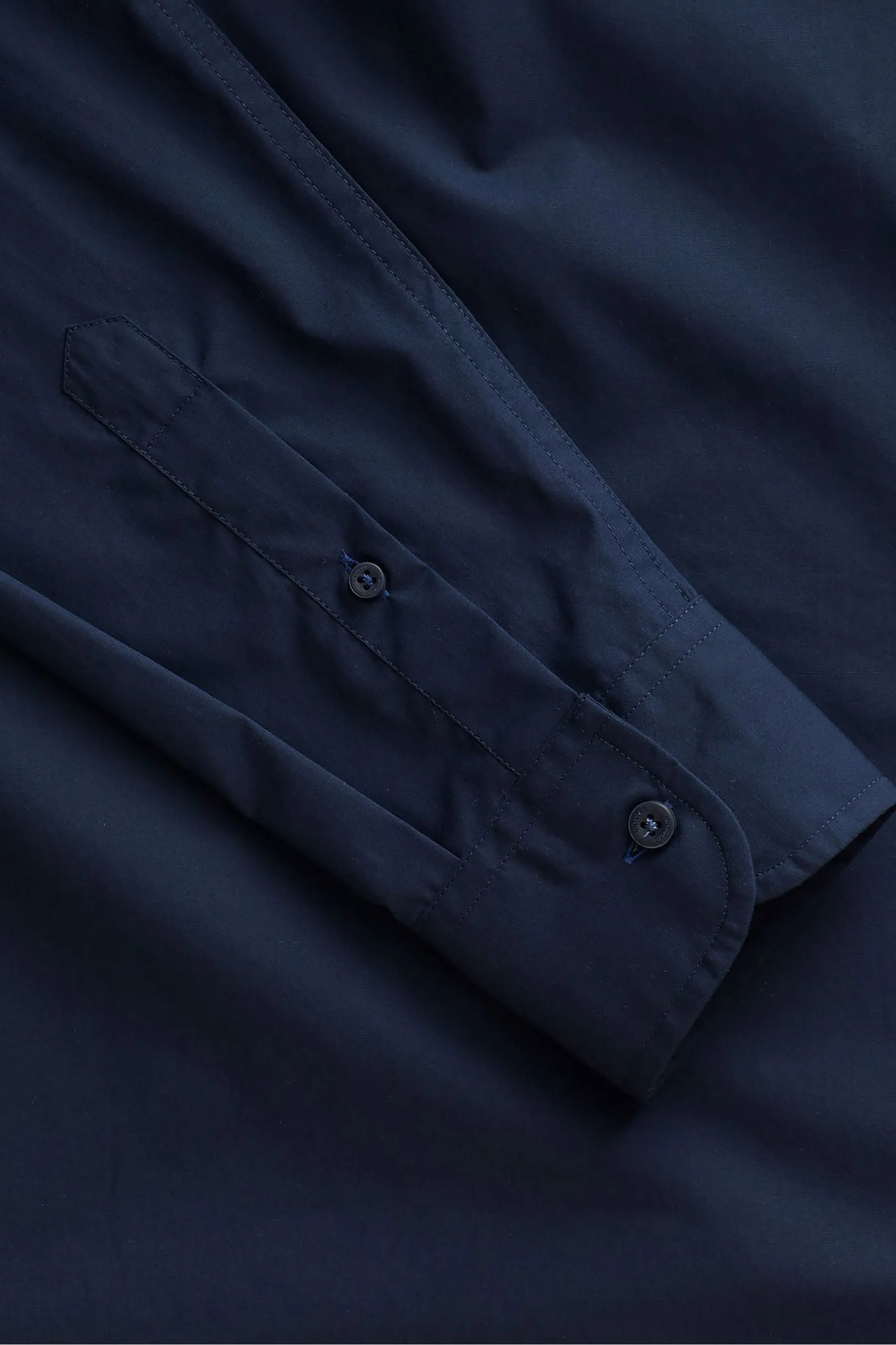 UnTuckIt 100% cotone senza pieghe Relaxed Fit Castello Camicia    